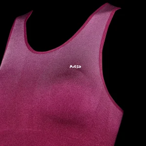 Femme MYPROTEIN Brassière de sport sans coutures MP Velocity pour femmes – Rose foncé