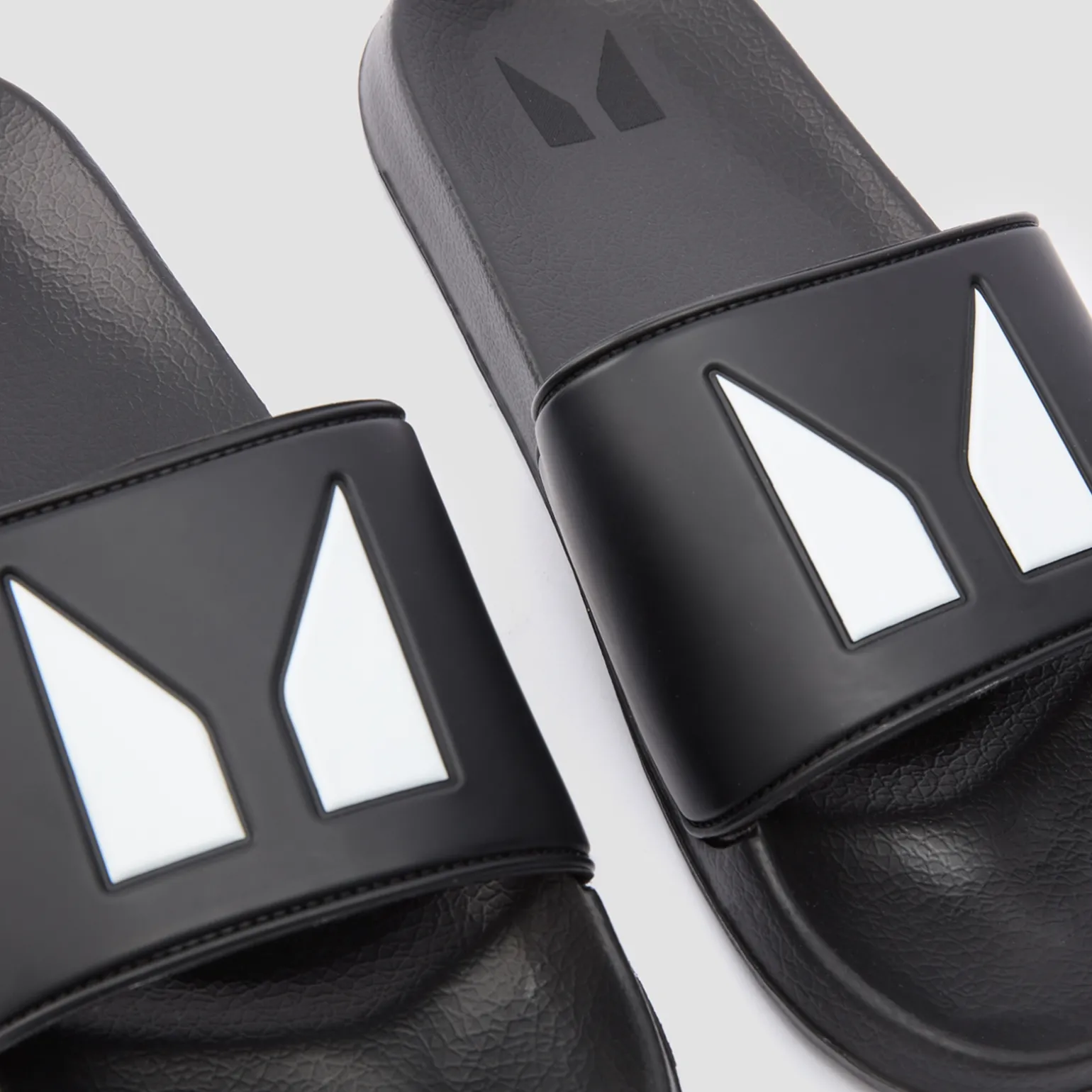 MYPROTEIN MP Sliders - White