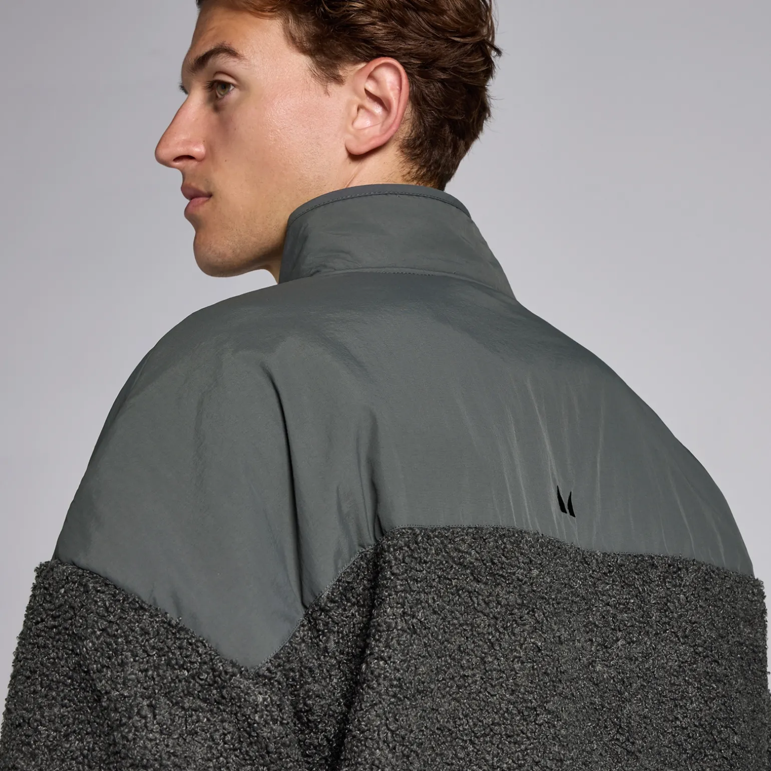 Homme MYPROTEIN Polaire hybride MP Lifestyle pour hommes – Gris foncé
