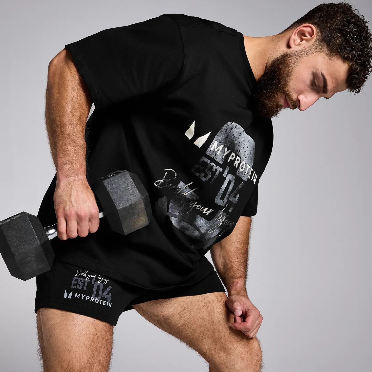 Homme MYPROTEIN Short avec entrejambe de 13 cm MP Origin Graphic pour hommes – Noir