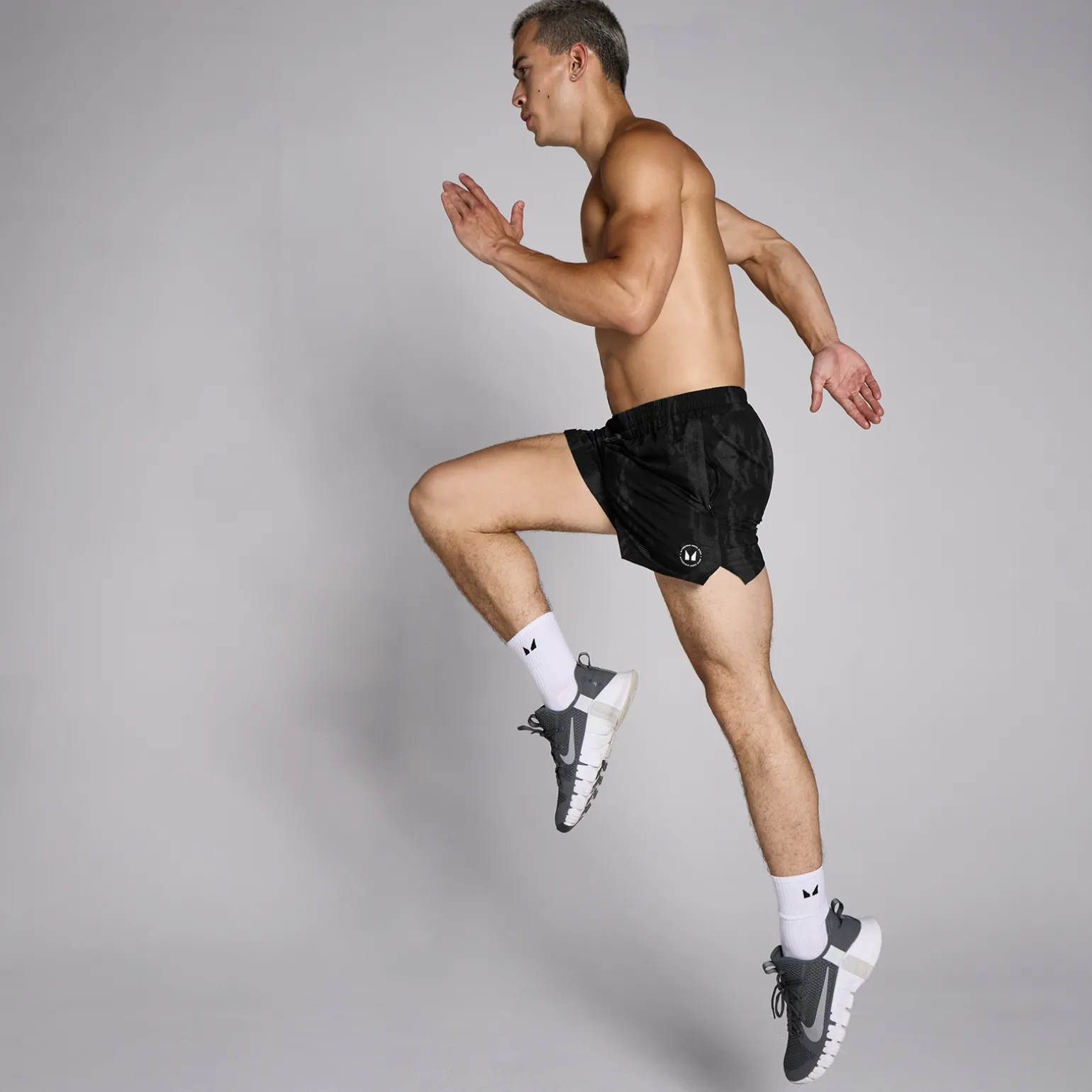 Homme MYPROTEIN Short en maille filet avec entrejambe de 13 cm MP Tempo pour hommes – Noir